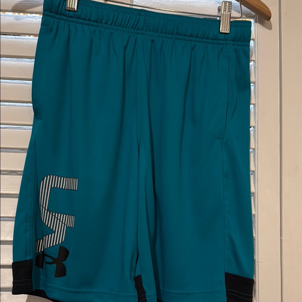 Under Armour Blue Performance Shorts Moisture-Wicking Comfort